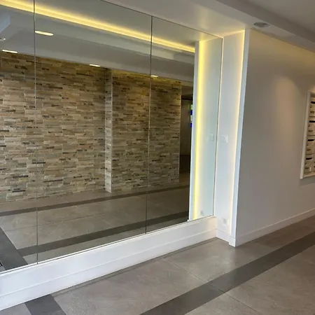 Premium 80sqm Opposite Martinez, Steps From Congress Center * 戛纳