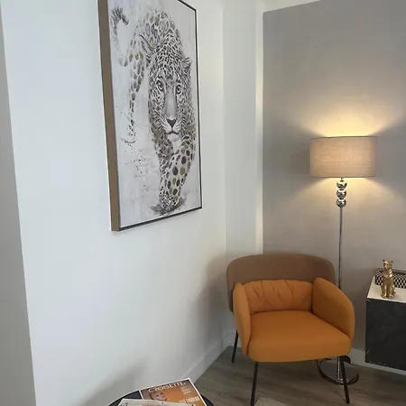 Premium 80sqm Opposite Martinez, Steps From Congress Center * 戛纳
