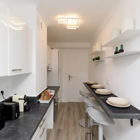 公寓 Premium 80sqm Opposite Martinez, Steps From Congress Center 戛纳