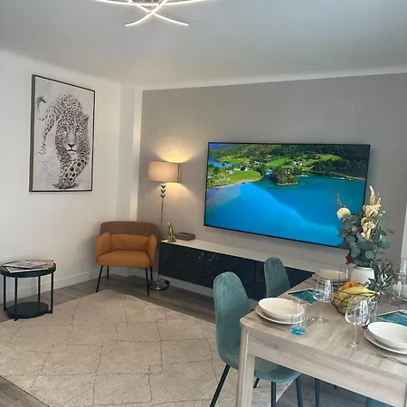 Apartment T3appartement De Luxe Croisette En Face De La Martinez 80m2 *