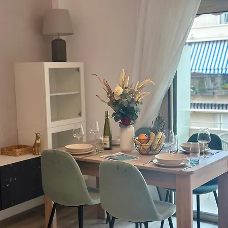 Apartment T3appartement De Luxe Croisette En Face De La Martinez 80m2