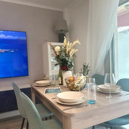 T3appartement De Luxe Croisette En Face De La Martinez 80m2