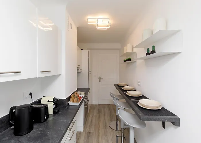 Lejlighed Premium 80sqm Opposite Martinez, Steps From Congress Center Cannes