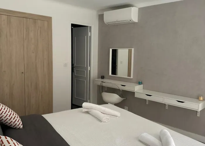 Premium 80sqm Opposite Martinez, Steps From Congress Center *