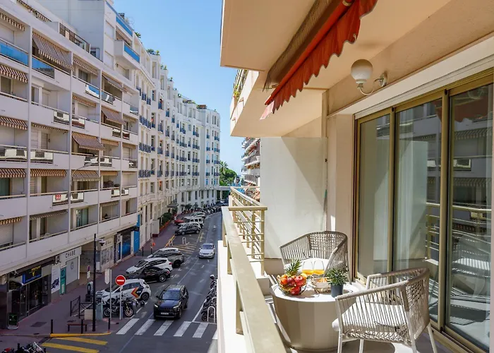 Premium 80sqm Opposite Martinez, Steps From Congress Center * Cannes