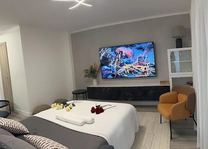 Premium 80sqm Opposite Martinez, Steps From Congress Center *