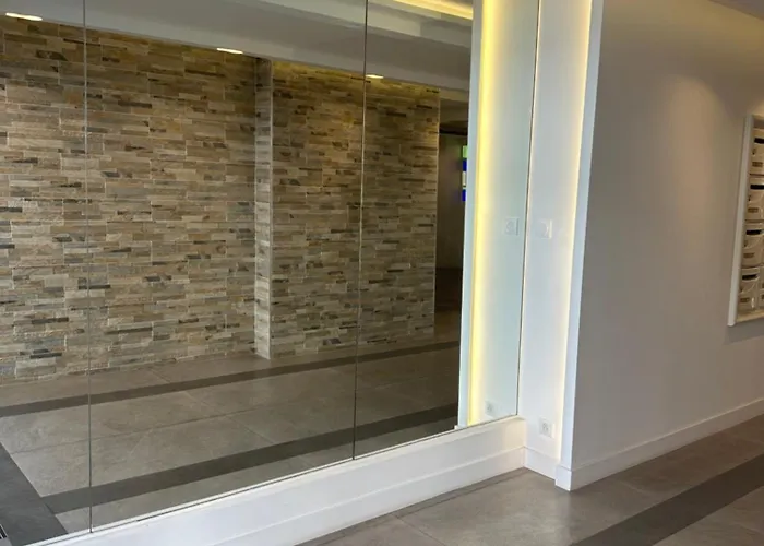 Premium 80sqm Opposite Martinez, Steps From Congress Center * Cannes
