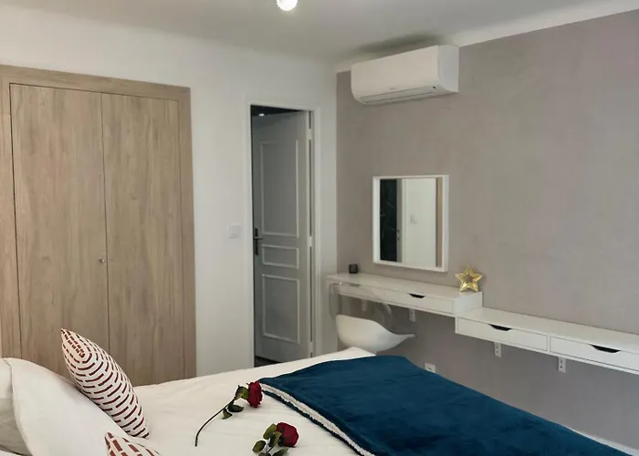 Premium 80sqm Opposite Martinez, Steps From Congress Center *