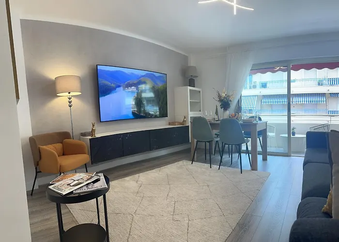 דירה Premium 80sqm Opposite Martinez, Steps From Congress Center קאן