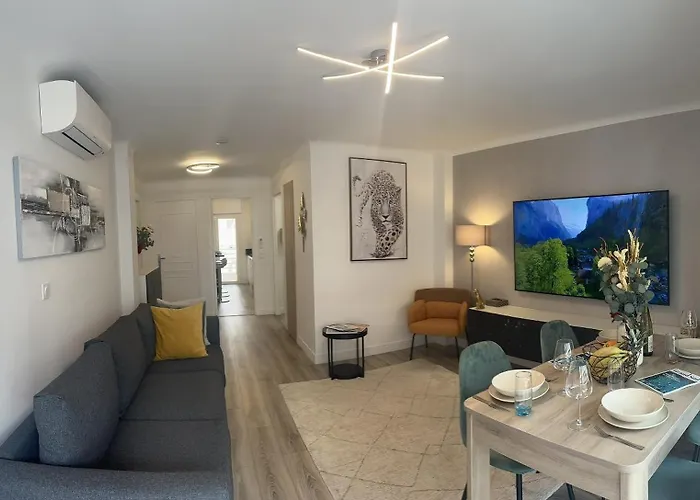 Premium 80sqm Opposite Martinez, Steps From Congress Center *