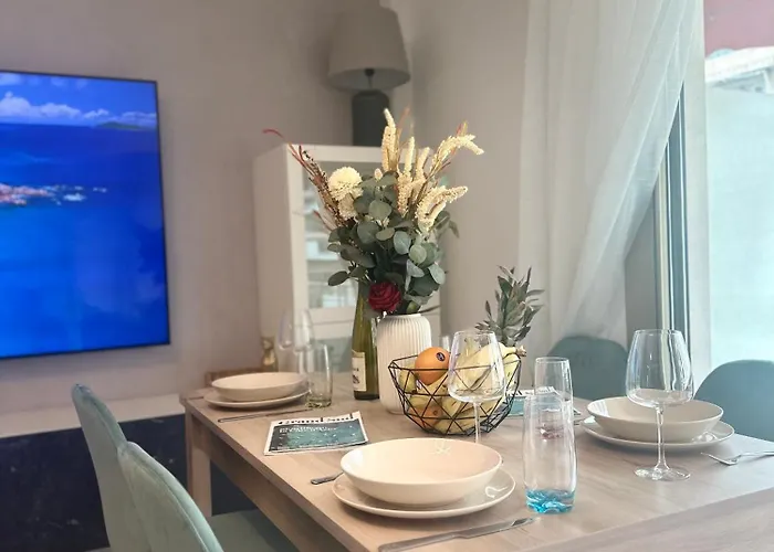 Premium 80sqm Opposite Martinez, Steps From Congress Center